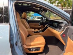 Li Auto ONE Extended Range 6-Seater - ფოტო 11
