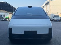 Li Auto Li Xiang MEGA 2024 Ultra - ფოტო 2