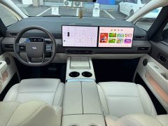 Li Auto Li Xiang MEGA 2024 Ultra - ფოტო 9
