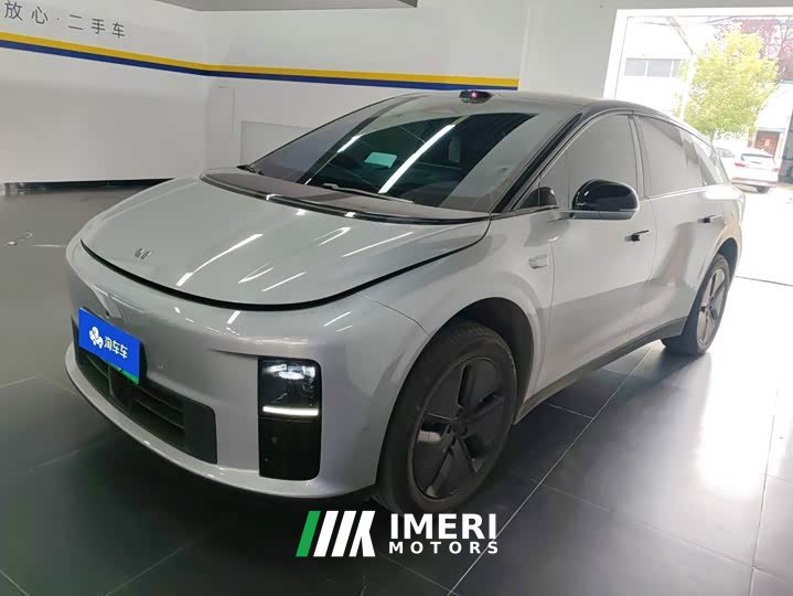 Li Auto i6 2025 Two-Wheel Drive Standard - ავტომობილი ჩინეთიდან