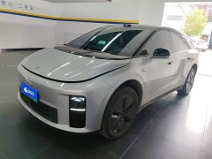 Li Auto i6 2025 Two-Wheel Drive Standard - ფოტო 1