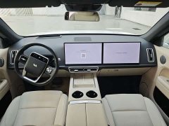 Li Auto L6 Max - ფოტო 6