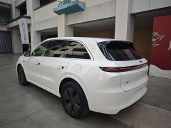 Li Auto L6 Max - ფოტო 9