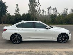 BMW 3 Series 320Li M Sport Package - ფოტო 4