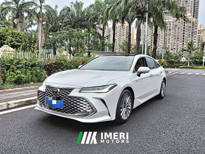 Toyota Camry Hybrid 2.5L XLE Premium