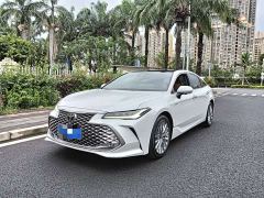 Toyota Camry Hybrid 2.5L XLE Premium - photo 1