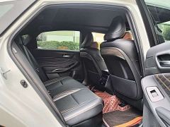Toyota Camry Hybrid 2.5L XLE Premium - photo 6