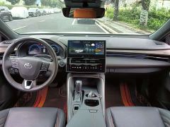 Toyota Camry Hybrid 2.5L XLE Premium - photo 9