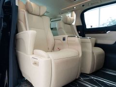 Toyota Alphard 2021 Hybrid 2.5L Luxury - ფოტო 10
