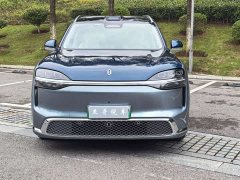 AITO M9 Extended Range Ultra 6-Seater - ფოტო 2