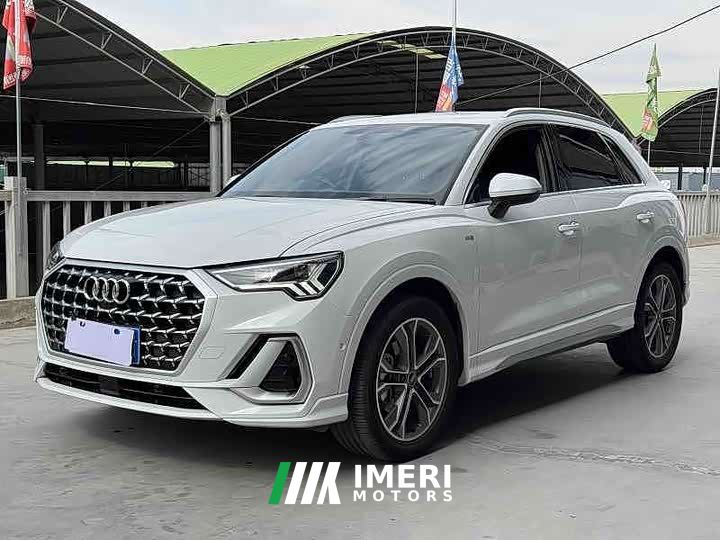 Audi Q3 40 TFSI Sporty Fashion Edition