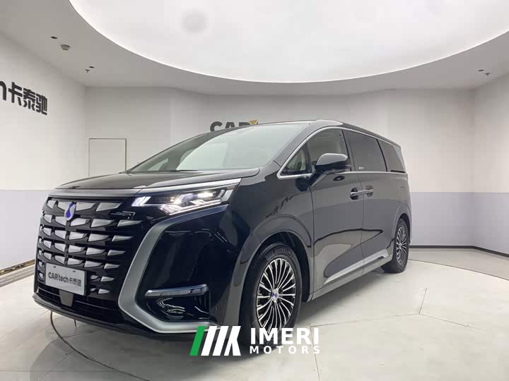 Denza D9 DM-i 980 AWD Luxury