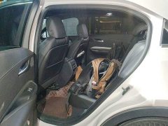 Cadillac XT4 28T FWD Luxury - ფოტო 18