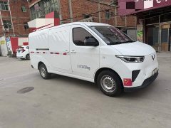 Wuling Yangguang 300km Practical Sealed Window Version 60kW - ფოტო 3