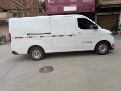 Wuling Yangguang 300km Practical Sealed Window Version 60kW - ფოტო 4