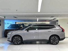 Volvo XC70 Plug-in Hybrid 2026 AWD Extended Range Plus - ფოტო 4