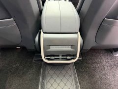 Lincoln Navigator Facelift 2.0T 4WD Luxury Edition - ფოტო 16