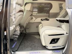 Toyota Sienna 2024 2.5L Hybrid AWD Luxury - ფოტო 13