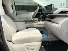 Toyota Sienna 2024 2.5L Hybrid AWD Luxury - ფოტო 17