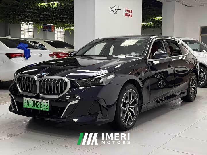 BMW i5 eDrive 35L M Sport Package