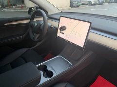 Tesla Model Y Rear-Wheel Drive - ფოტო 6