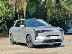 IM Motors Zhiji LS8 52 Max Luxury Six-Seater - ფოტო 3