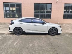 Honda Civic 2021 Hatchback 220 Turbo CVT Trendy Control - ფოტო 4