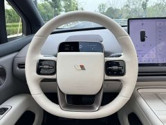 Li Auto i6 Four-Wheel Drive Standard Edition - ფოტო 19