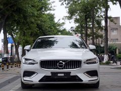 Volvo S60 2022 B4 Smart Luxury Edition - ფოტო 2