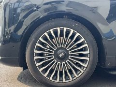 IM Motors Zhiji LS8 52 Max Luxury Six-Seater - ფოტო 14