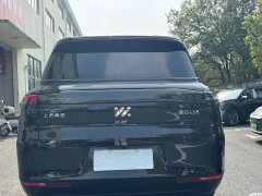 IM Motors Zhiji LS8 52 Max Luxury Six-Seater - ფოტო 17