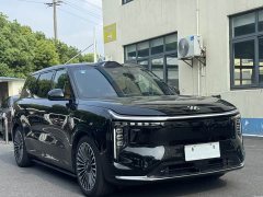 IM Motors Zhiji LS8 52 Max Luxury Six-Seater - ფოტო 3