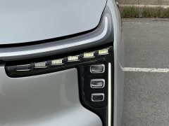 IM Motors Zhiji LS8 52 Max Luxury Six-Seater - ფოტო 11