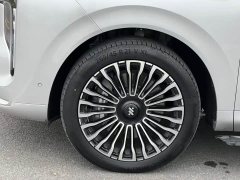 IM Motors Zhiji LS8 52 Max Luxury Six-Seater - ფოტო 12