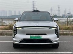 IM Motors Zhiji LS8 52 Max Luxury Six-Seater - ფოტო 2