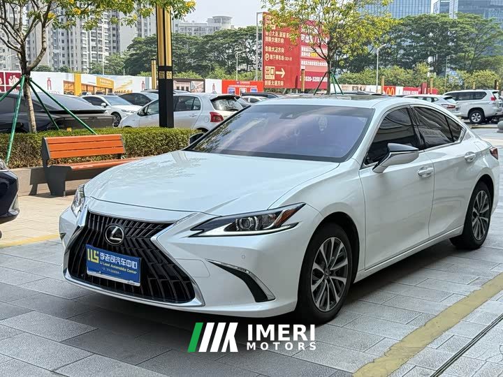 Lexus ES 2023 200 Excellence Edition - ავტომობილი ჩინეთიდან