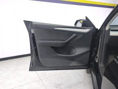 Tesla Model Y Rear-Wheel Drive - ფოტო 7