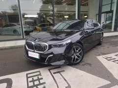 BMW i5 eDrive 35L Premium M Sport Package - ფოტო 1