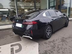BMW i5 eDrive 35L Premium M Sport Package - ფოტო 4