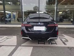 BMW i5 eDrive 35L Premium M Sport Package - ფოტო 5