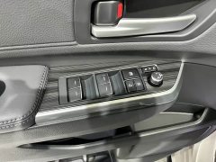 Toyota Sienna 2.5L Hybrid AWD Luxury - ფოტო 11