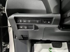 Toyota Sienna 2.5L Hybrid AWD Luxury - ფოტო 13