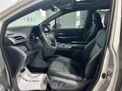 Toyota Sienna 2.5L Hybrid AWD Luxury - ფოტო 15
