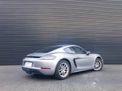 Porsche 718 Cayman 2.0T - ფოტო 3