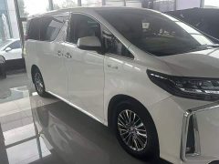 Toyota Alphard 2021 Hybrid 2.5L Luxury - ფოტო 3