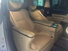 Toyota Alphard 2021 Hybrid 2.5L Luxury - ფოტო 6
