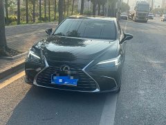 Lexus ES 200 Premium Edition - ფოტო 1