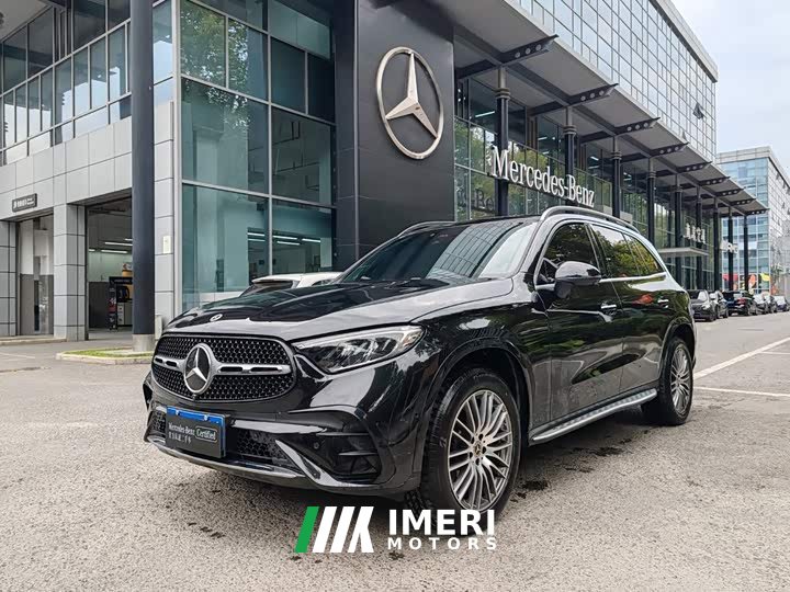 Mercedes-Benz GLC 300 L 4MATIC Dynamic 5-Seater