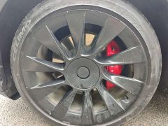 Tesla Model Y Standard Range RWD - ფოტო 10