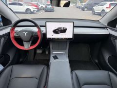 Tesla Model Y Rear-Wheel Drive - ფოტო 6